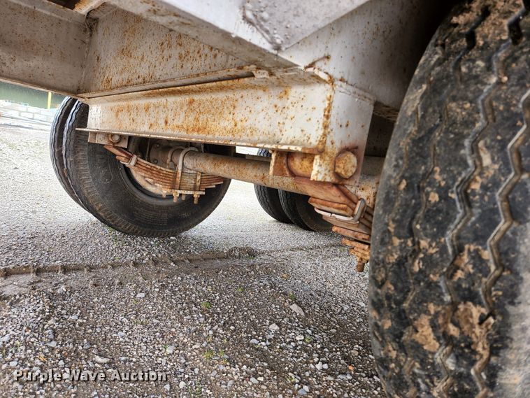 image for item HK9417 1978 Belshe T-8  equipment trailer