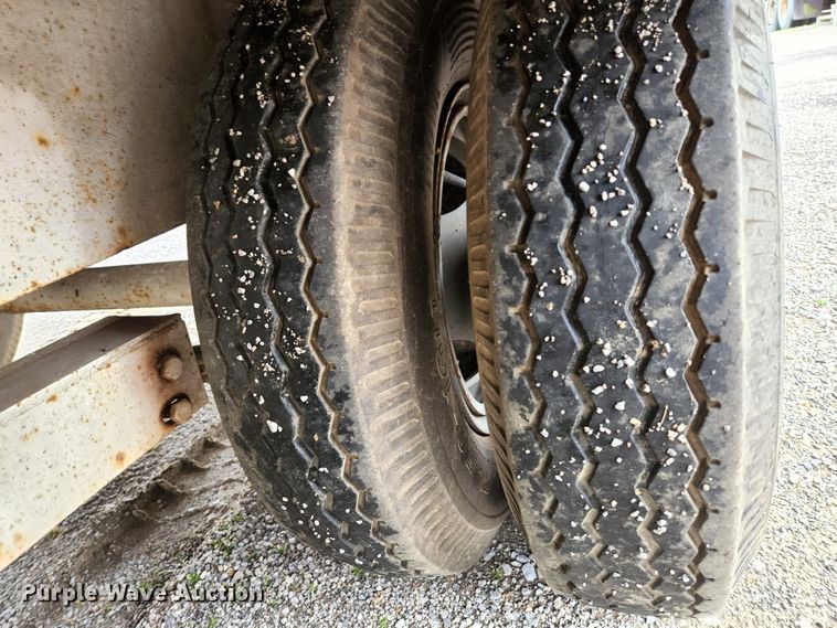 image for item HK9417 1978 Belshe T-8  equipment trailer