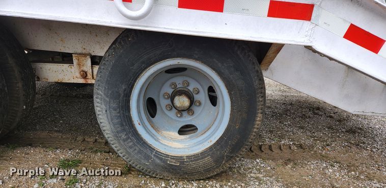 image for item HK9417 1978 Belshe T-8  equipment trailer