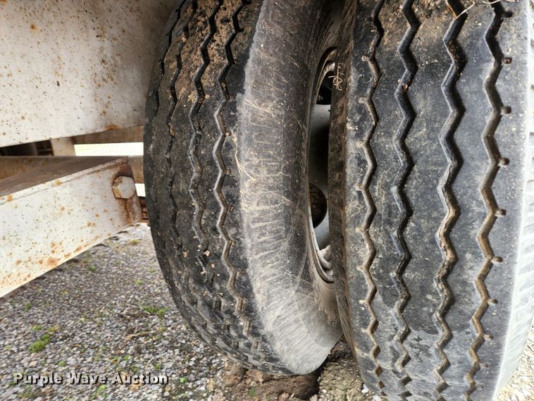 image for item HK9417 1978 Belshe T-8  equipment trailer