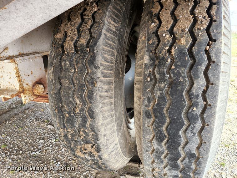 image for item HK9417 1978 Belshe T-8  equipment trailer