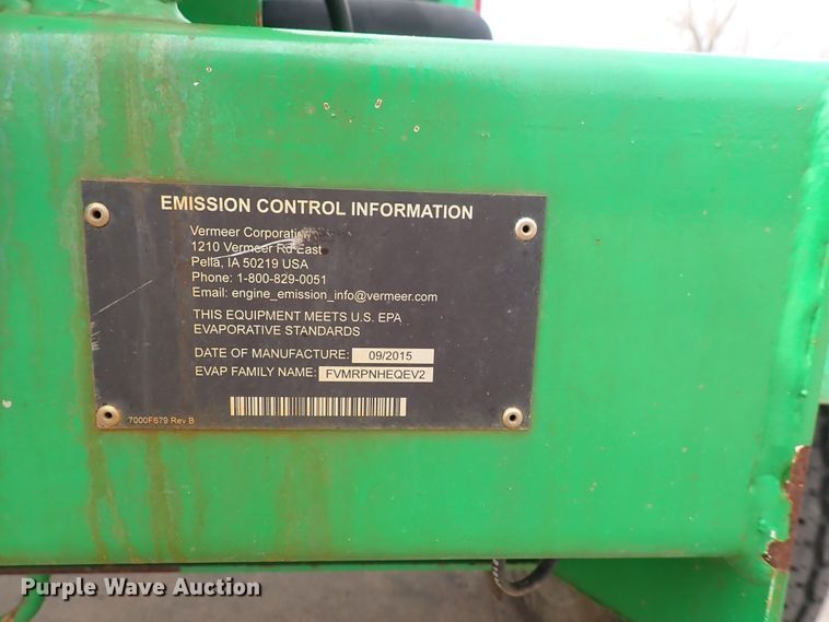 image for item HR9799 2016 Vermeer BC700XL  wood chipper