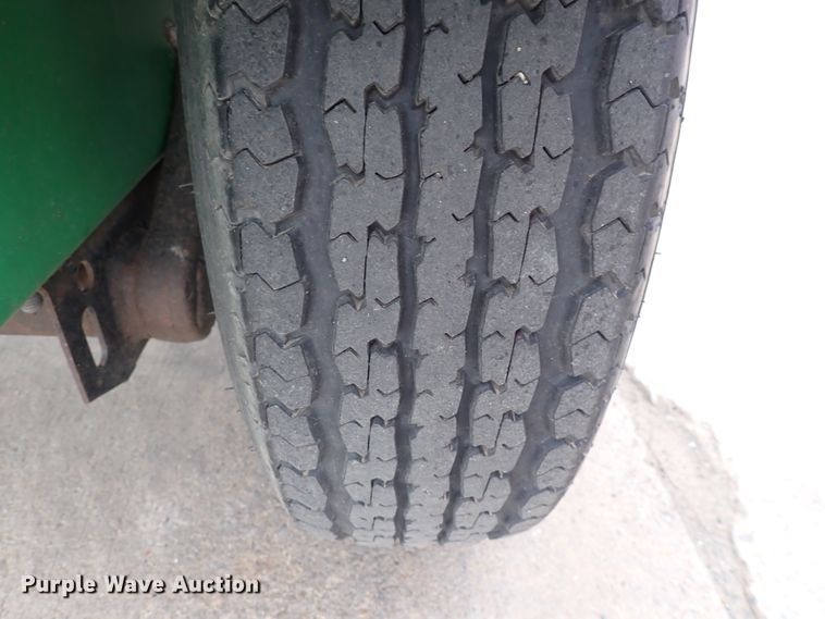 image for item HR9799 2016 Vermeer BC700XL  wood chipper