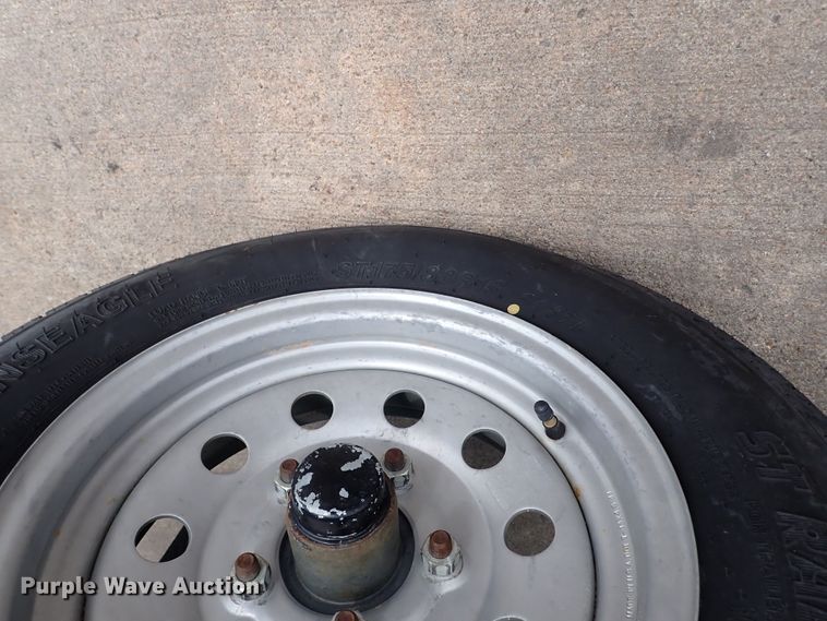 image for item HR9799 2016 Vermeer BC700XL  wood chipper