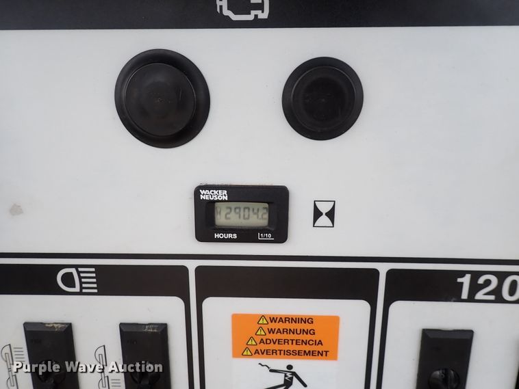 image for item HR9802 2015 Wacker Neuson LTN6L  light plant