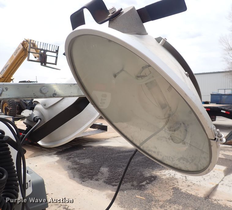 image for item HR9802 2015 Wacker Neuson LTN6L  light plant