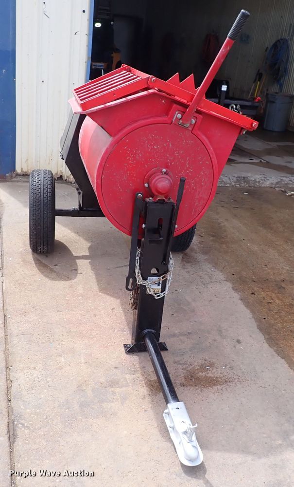 2015 Toro mortar mixer in Wichita, KS Item HR9819 sold Purple Wave