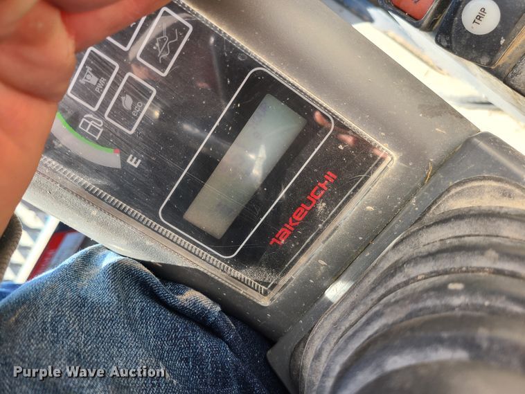 image for item IF9447 2020 Takeuchi TL8  tracked skid steer loader