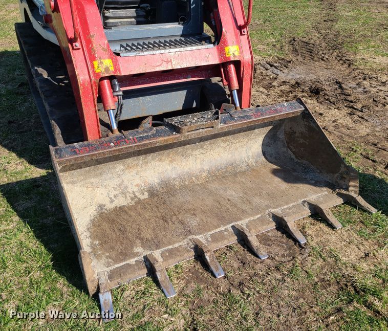 image for item IF9447 2020 Takeuchi TL8  tracked skid steer loader
