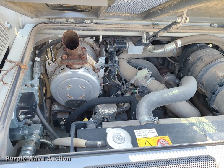 image for item IF9447 2020 Takeuchi TL8  tracked skid steer loader