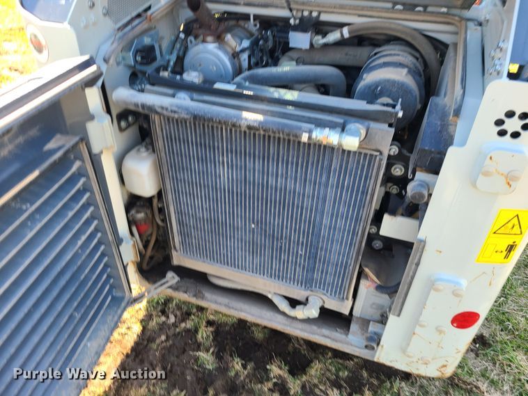 image for item IF9447 2020 Takeuchi TL8  tracked skid steer loader