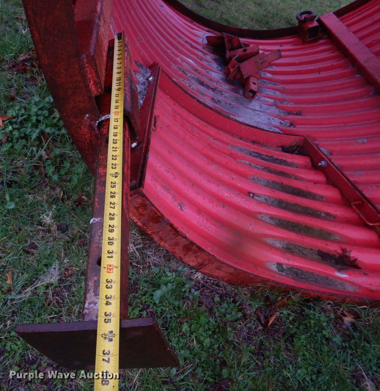 image for item IM9707 Steel manhole shield