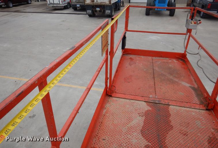 image for item IM9869 Sky Jack SJ6832RT  scissor lift