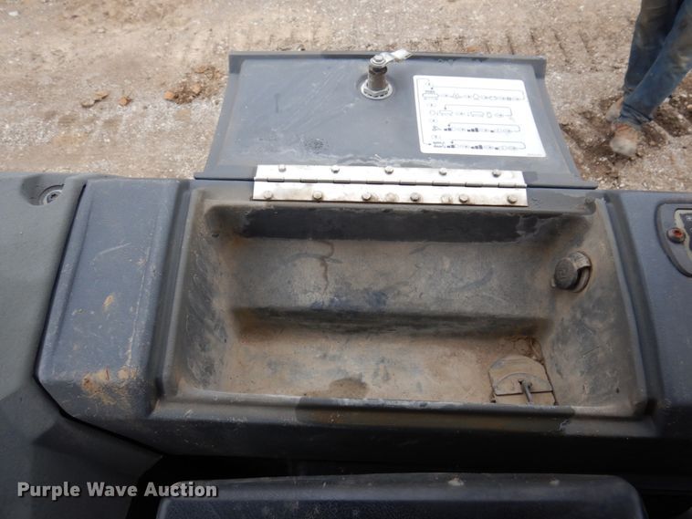 image for item IM9870 2008 Caterpillar D3K XL  dozer