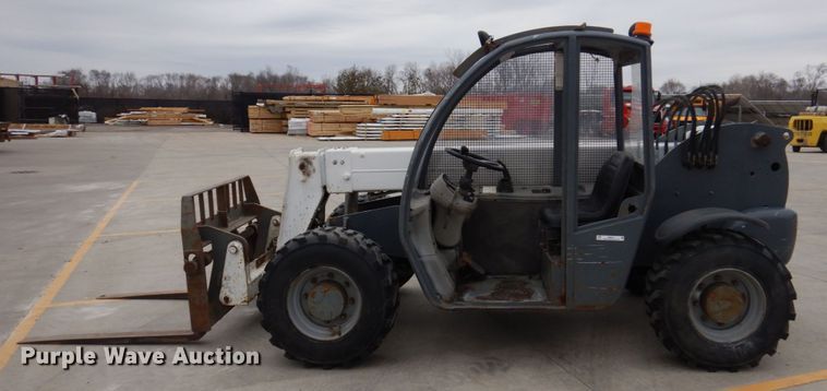 image for item IM9871 2005 Terex TX55-19  telehandler