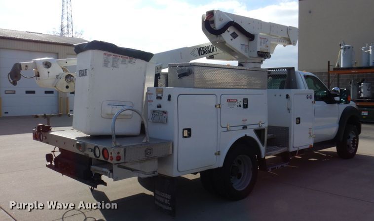 image for item IM9875 2016 Ford F550 Super Duty XL  bucket truck