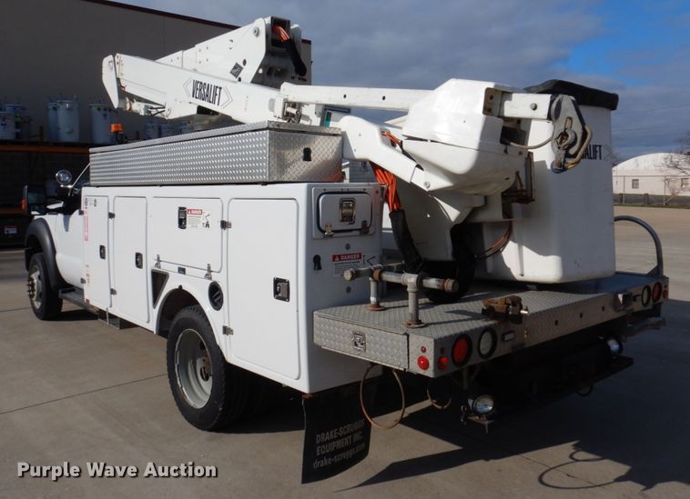 image for item IM9875 2016 Ford F550 Super Duty XL  bucket truck