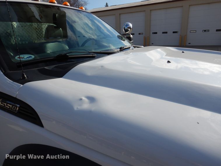 image for item IM9875 2016 Ford F550 Super Duty XL  bucket truck