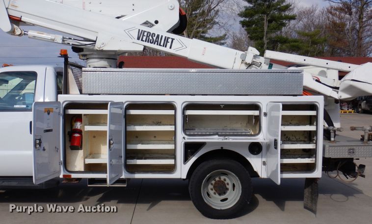 image for item IM9875 2016 Ford F550 Super Duty XL  bucket truck