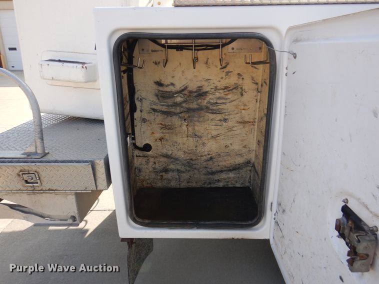 image for item IM9875 2016 Ford F550 Super Duty XL  bucket truck