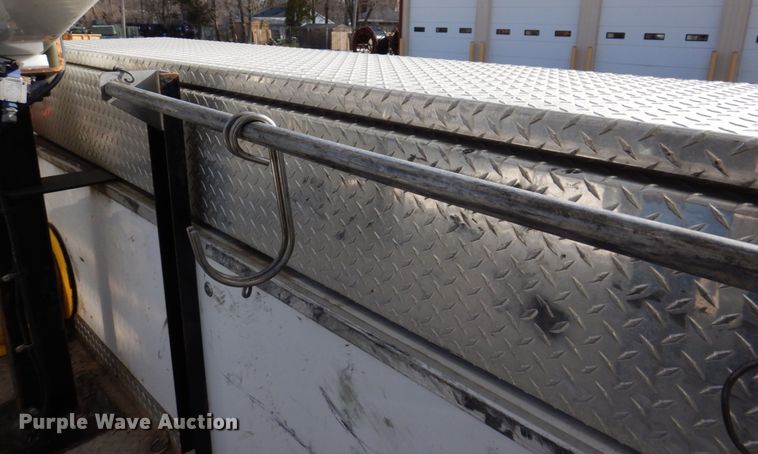 image for item IM9875 2016 Ford F550 Super Duty XL  bucket truck