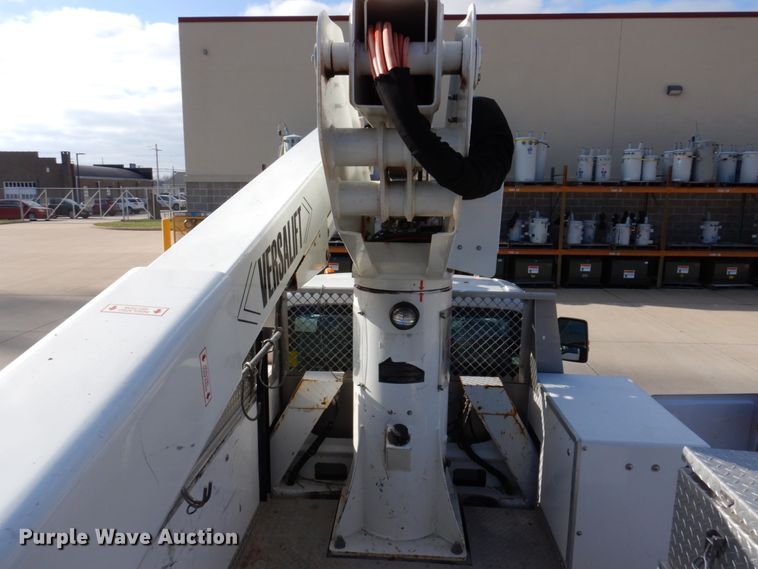 image for item IM9875 2016 Ford F550 Super Duty XL  bucket truck