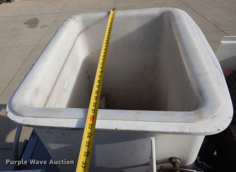 image for item IM9875 2016 Ford F550 Super Duty XL  bucket truck