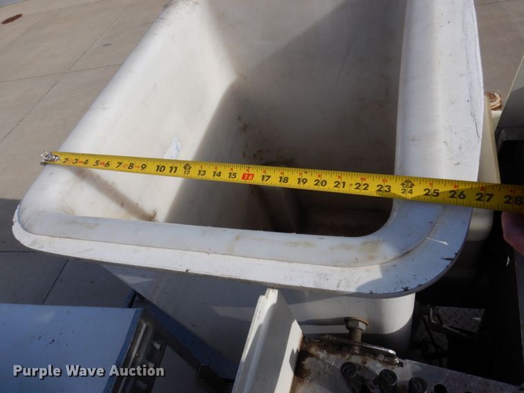 image for item IM9875 2016 Ford F550 Super Duty XL  bucket truck