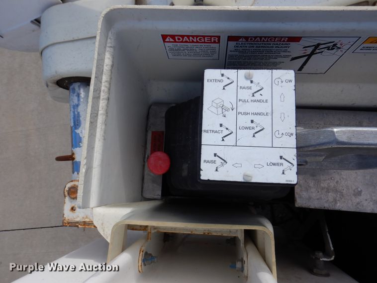 image for item IM9875 2016 Ford F550 Super Duty XL  bucket truck