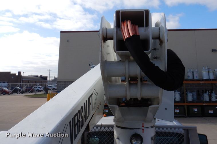 image for item IM9875 2016 Ford F550 Super Duty XL  bucket truck