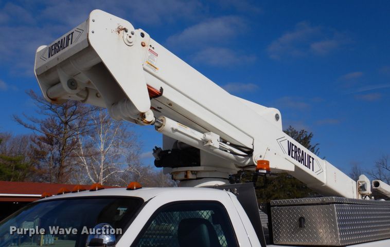 image for item IM9875 2016 Ford F550 Super Duty XL  bucket truck