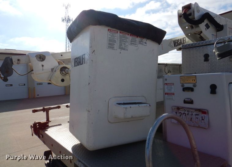 image for item IM9875 2016 Ford F550 Super Duty XL  bucket truck