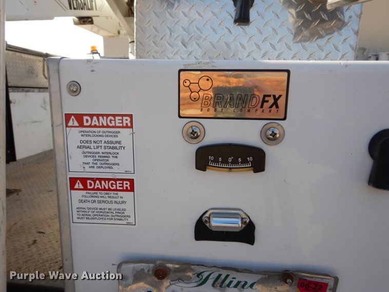 image for item IM9875 2016 Ford F550 Super Duty XL  bucket truck