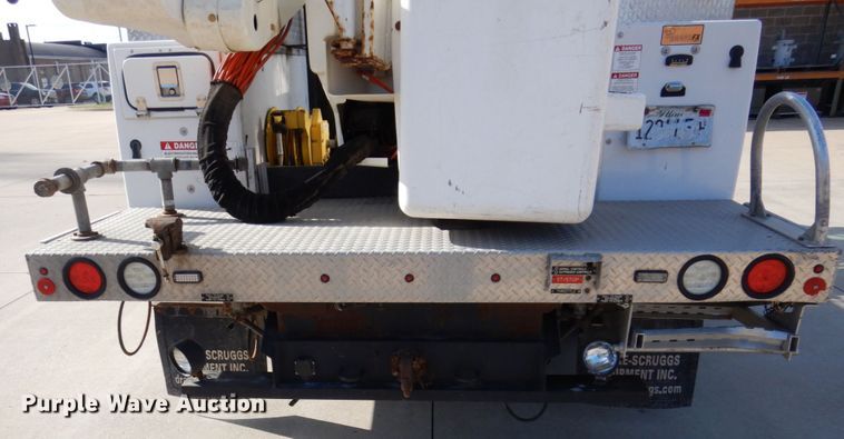 image for item IM9875 2016 Ford F550 Super Duty XL  bucket truck