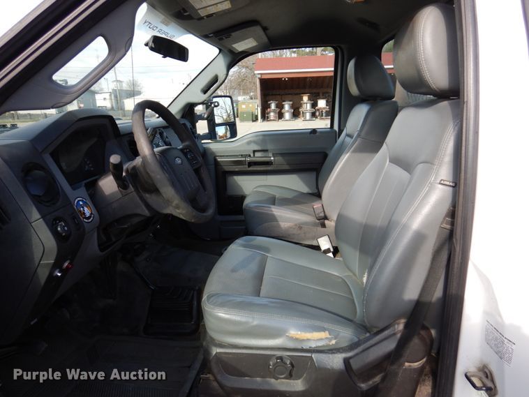 image for item IM9875 2016 Ford F550 Super Duty XL  bucket truck