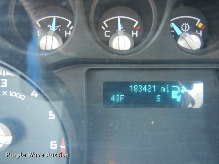 image for item IM9875 2016 Ford F550 Super Duty XL  bucket truck