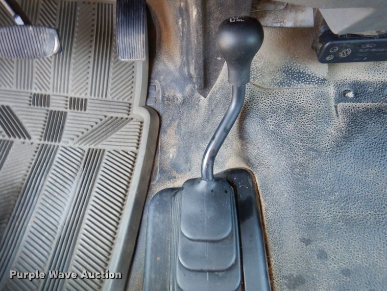 image for item IM9875 2016 Ford F550 Super Duty XL  bucket truck