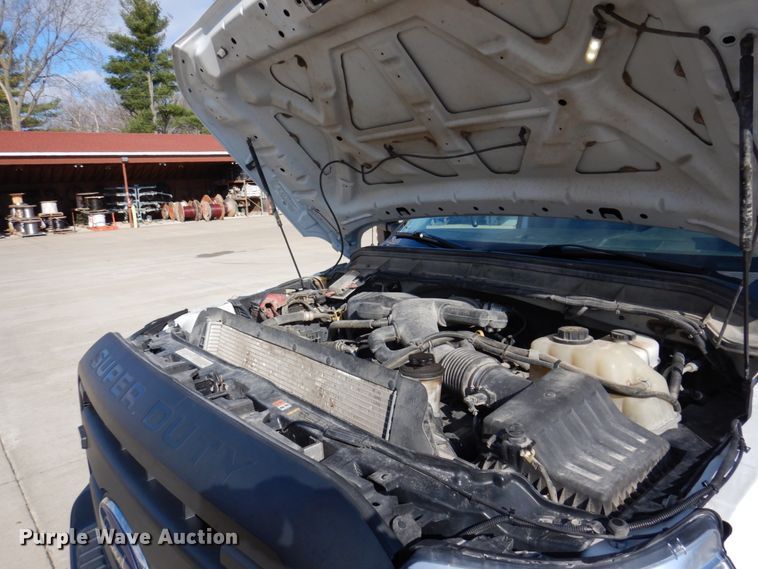 image for item IM9875 2016 Ford F550 Super Duty XL  bucket truck