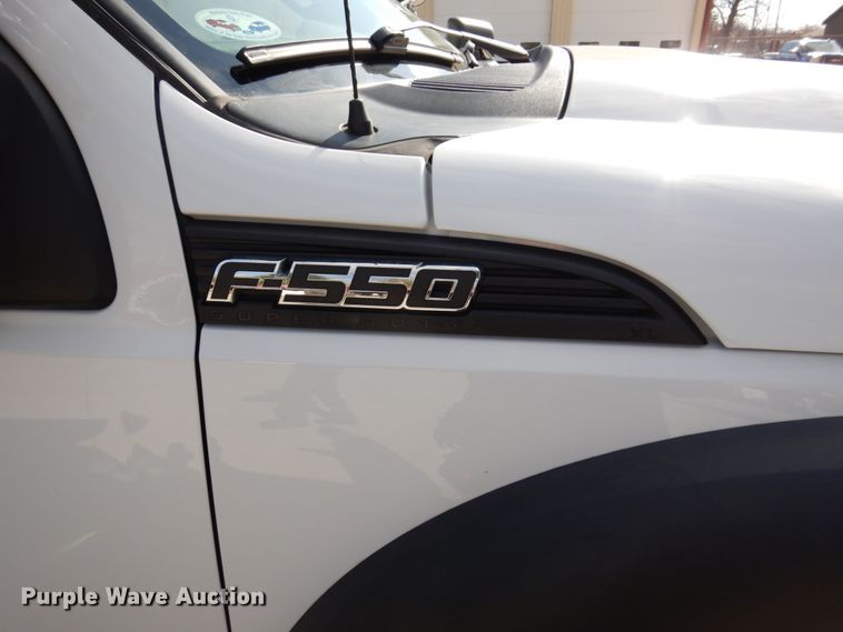 image for item IM9875 2016 Ford F550 Super Duty XL  bucket truck