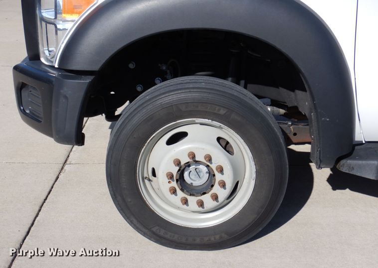 image for item IM9875 2016 Ford F550 Super Duty XL  bucket truck