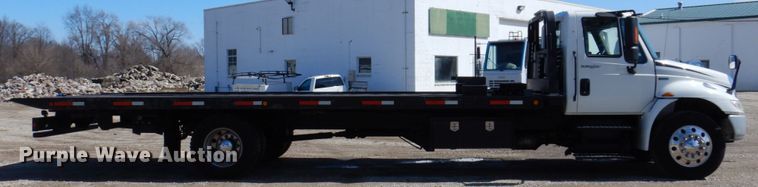 image for item IM9876 2013 International 4300  rollback truck