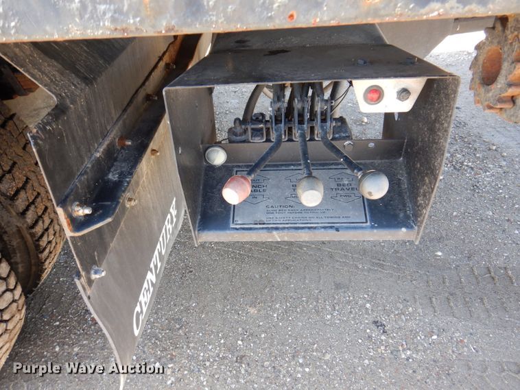 image for item IM9876 2013 International 4300  rollback truck