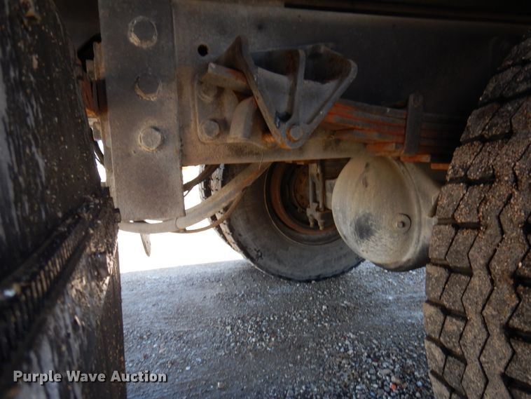 image for item IM9876 2013 International 4300  rollback truck