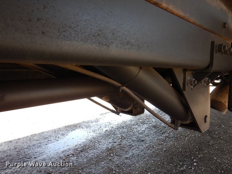 image for item IM9876 2013 International 4300  rollback truck