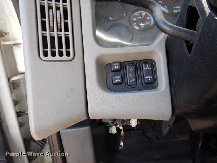 image for item IM9876 2013 International 4300  rollback truck