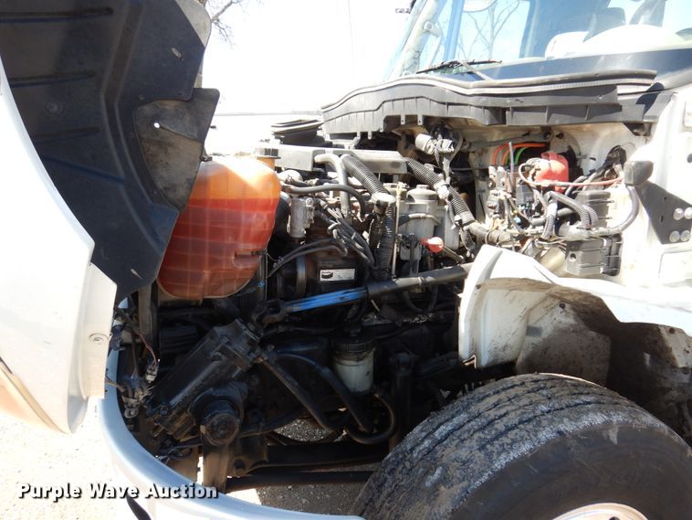 image for item IM9876 2013 International 4300  rollback truck