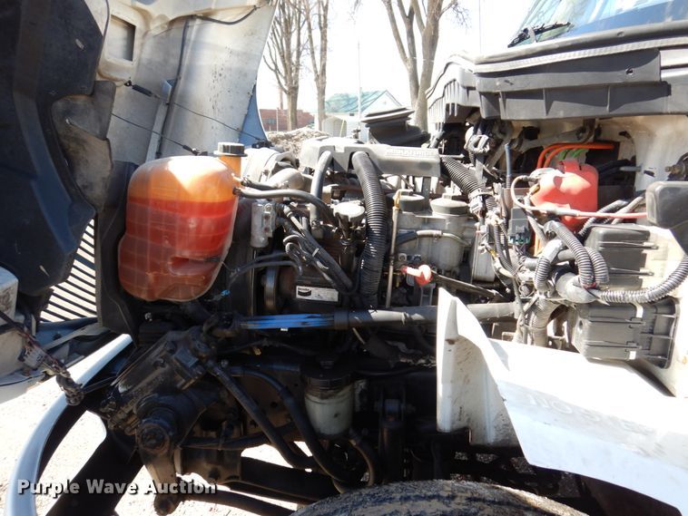 image for item IM9876 2013 International 4300  rollback truck