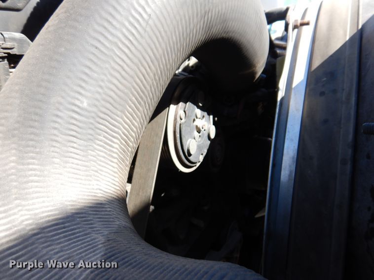 image for item IM9876 2013 International 4300  rollback truck