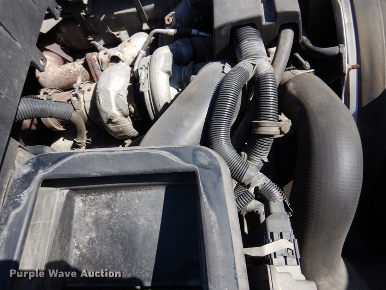 image for item IM9876 2013 International 4300  rollback truck