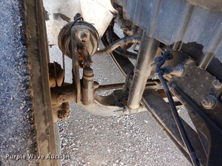 image for item IM9876 2013 International 4300  rollback truck